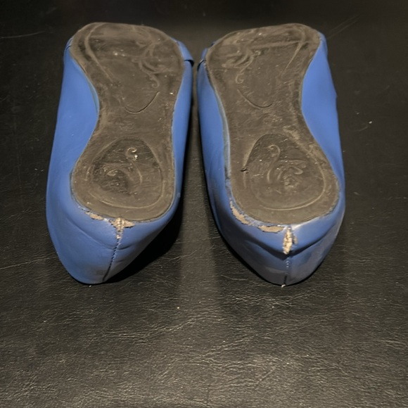 Blue Coloured Flats Sz 8 - Picture 3 of 3